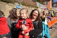 Narren, Hexen und tolle Stimmung beim Böblinger Rosenmontagsumzug.