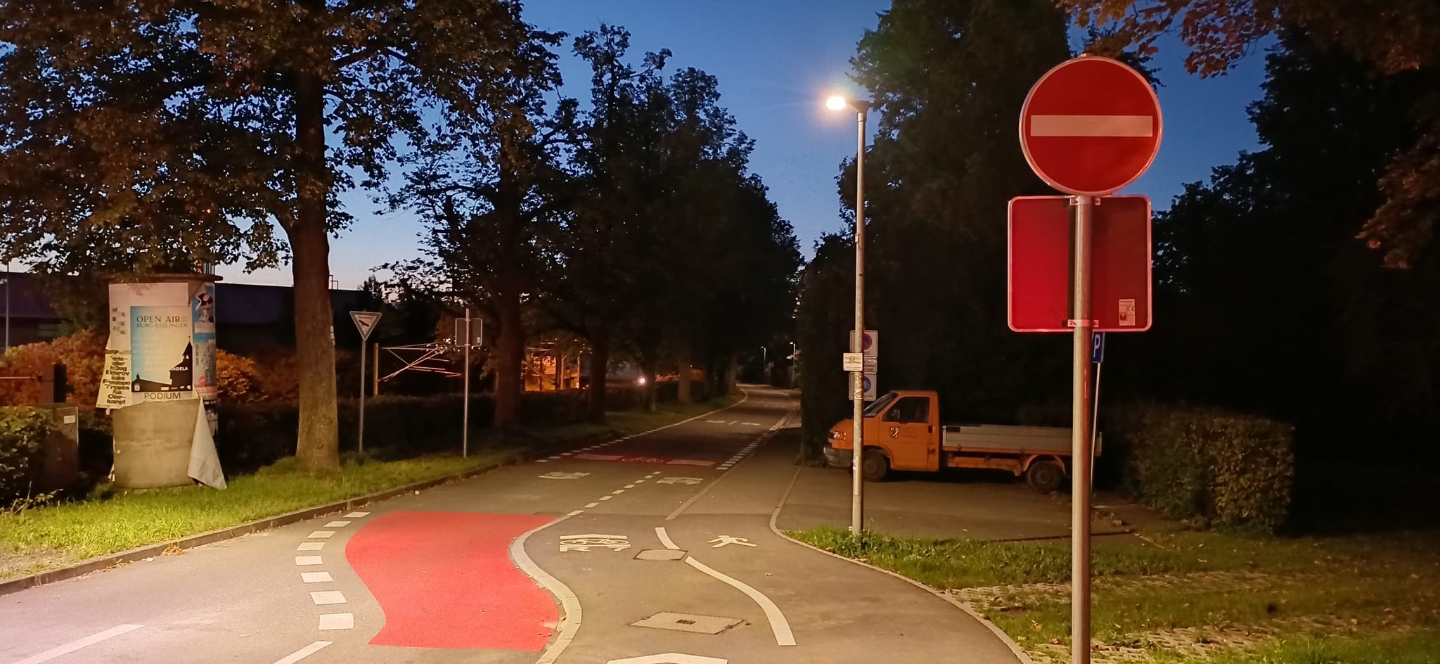 Das„Einfahrt verboten“-Schild vom Calwer Bogen kommend ärgert die Bewohner am meisten.