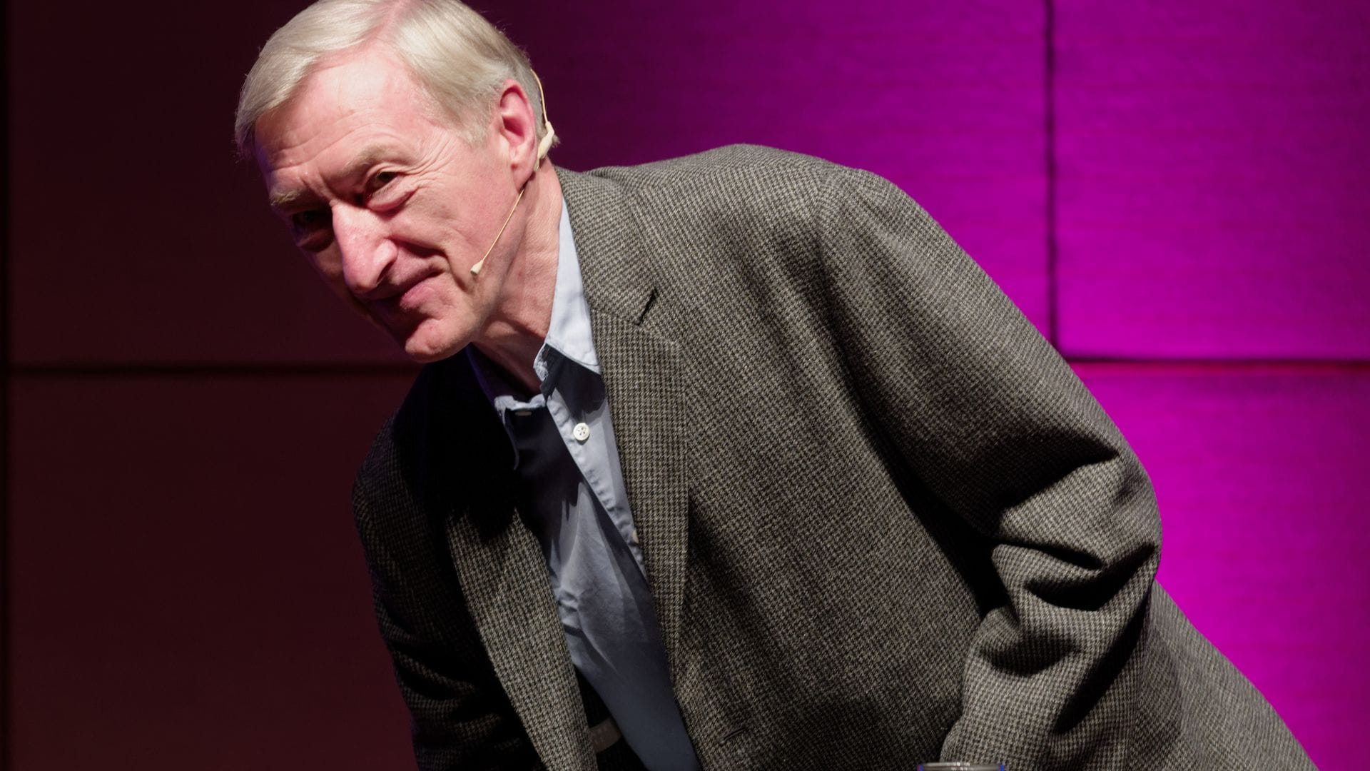 Julian Barnes nimmt Abschied - er hat seinen letzten Roman veröffentlicht. (Archivbild)