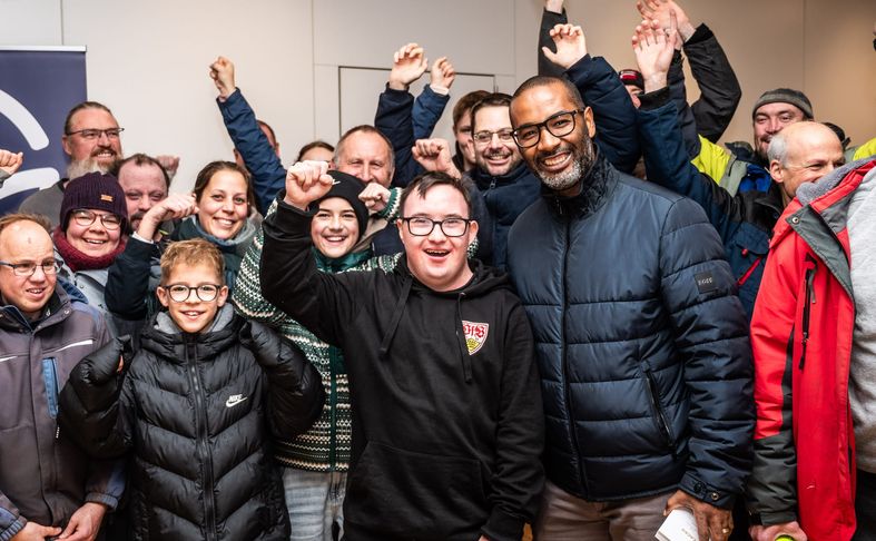 Der ehemalige deutsche Nationalspieler hatte sichtlich Spaß bei seinem Besuch im Tennental. Bild: Schmidt