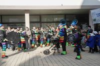 Die Narren haben in Renningen das Rathaus gestürmt.