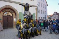 Die Narren haben in Renningen das Rathaus gestürmt.