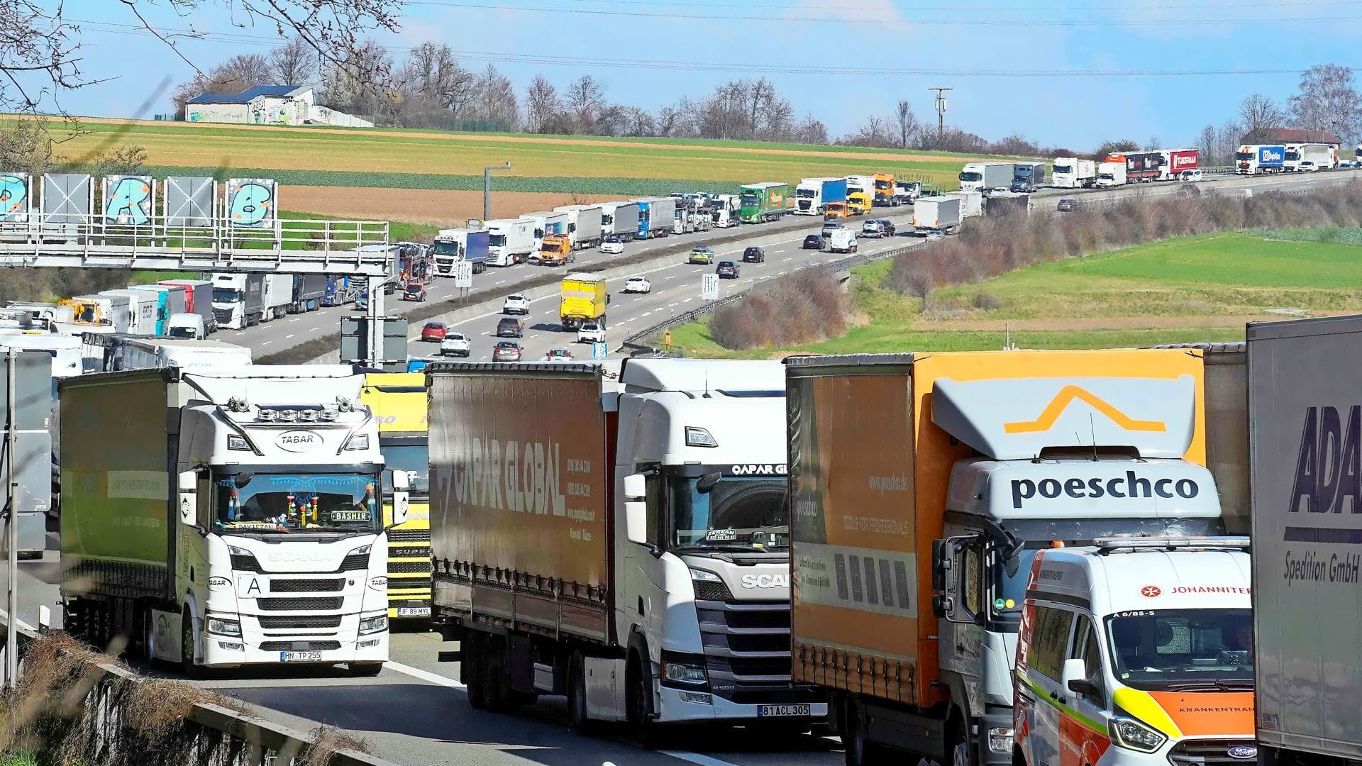 In den Pfingstferien wird auch am Engelbergtunnel wieder Stau erwartet.