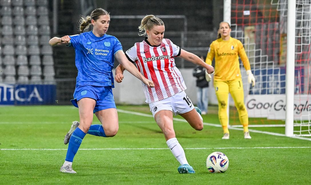 Greta Stegemann (r.) hat bisher 116 Bundesliga-Einsätze im Trikot des SC Freiburg.