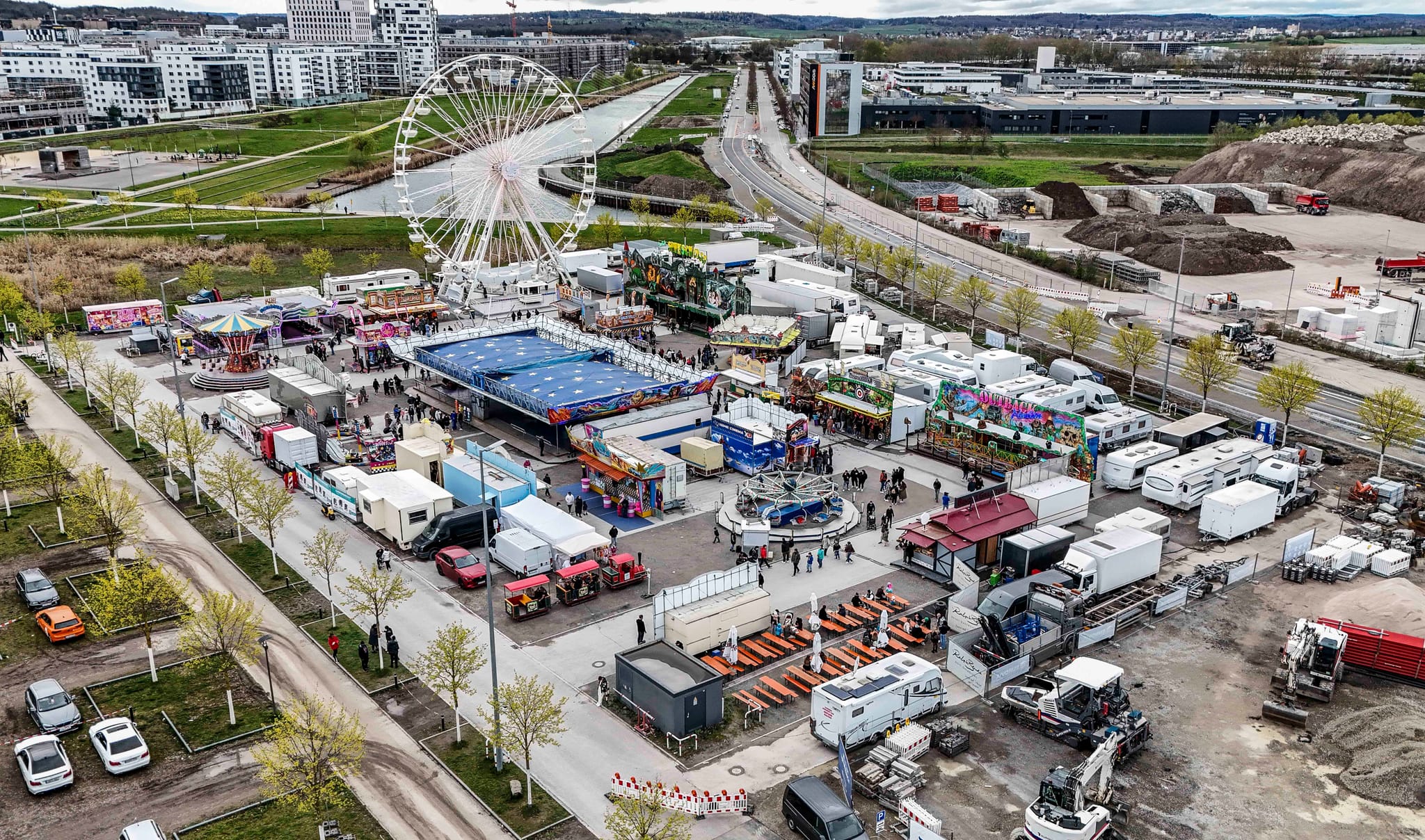 Die Osterkirmes auf dem Flugfeld geht wieder los.