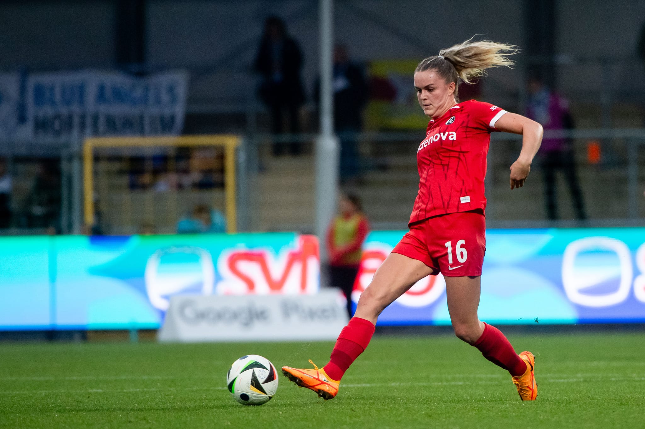 Die Böblingerin Greta Stegemann läuft in den kommenden zwei Jahren für den VfB Stuttgart auf.