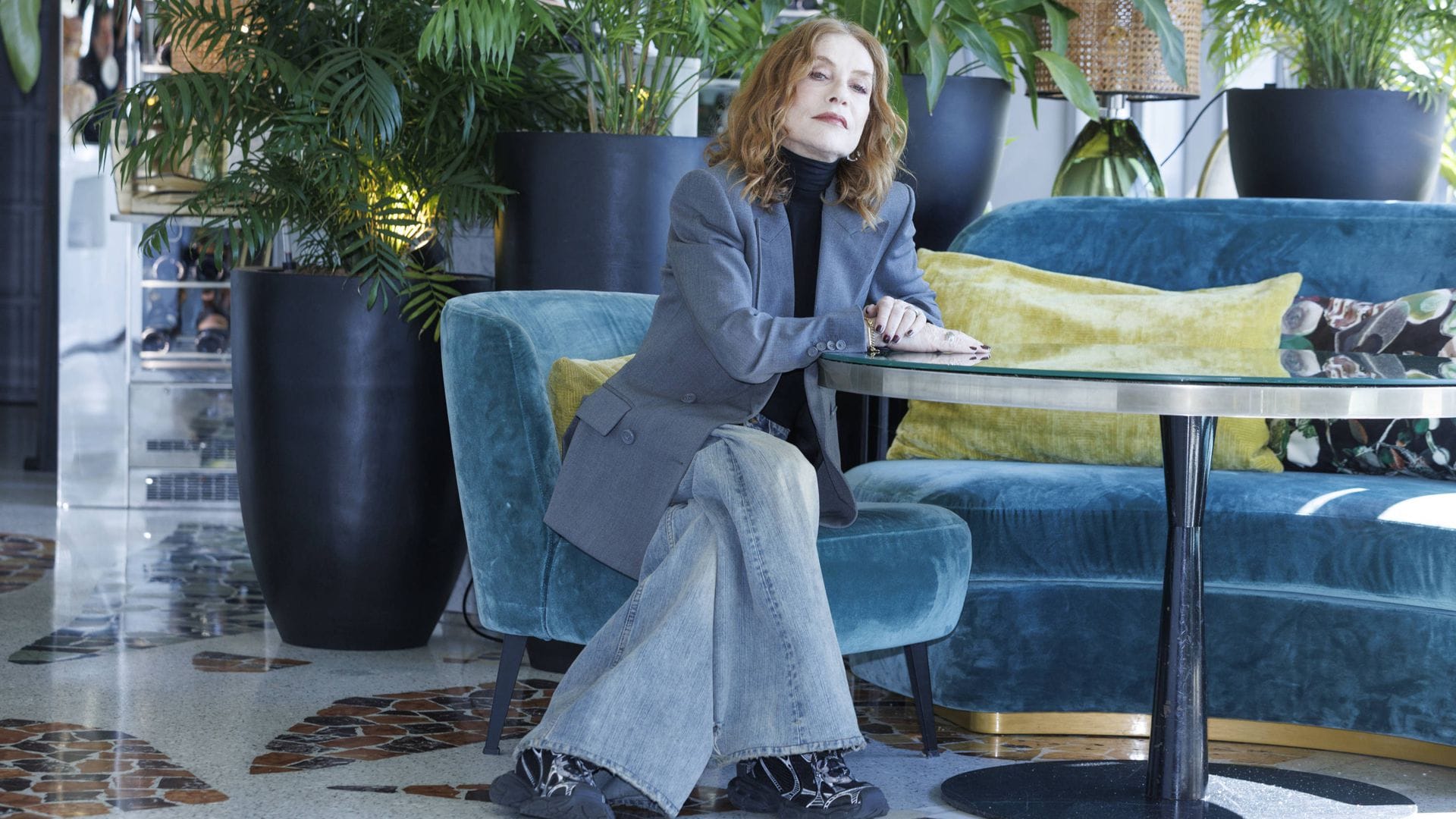 Isabelle Huppert schätzt es, beim Spielen größtmögliche Freiheit zu haben, wie sie sagt.
