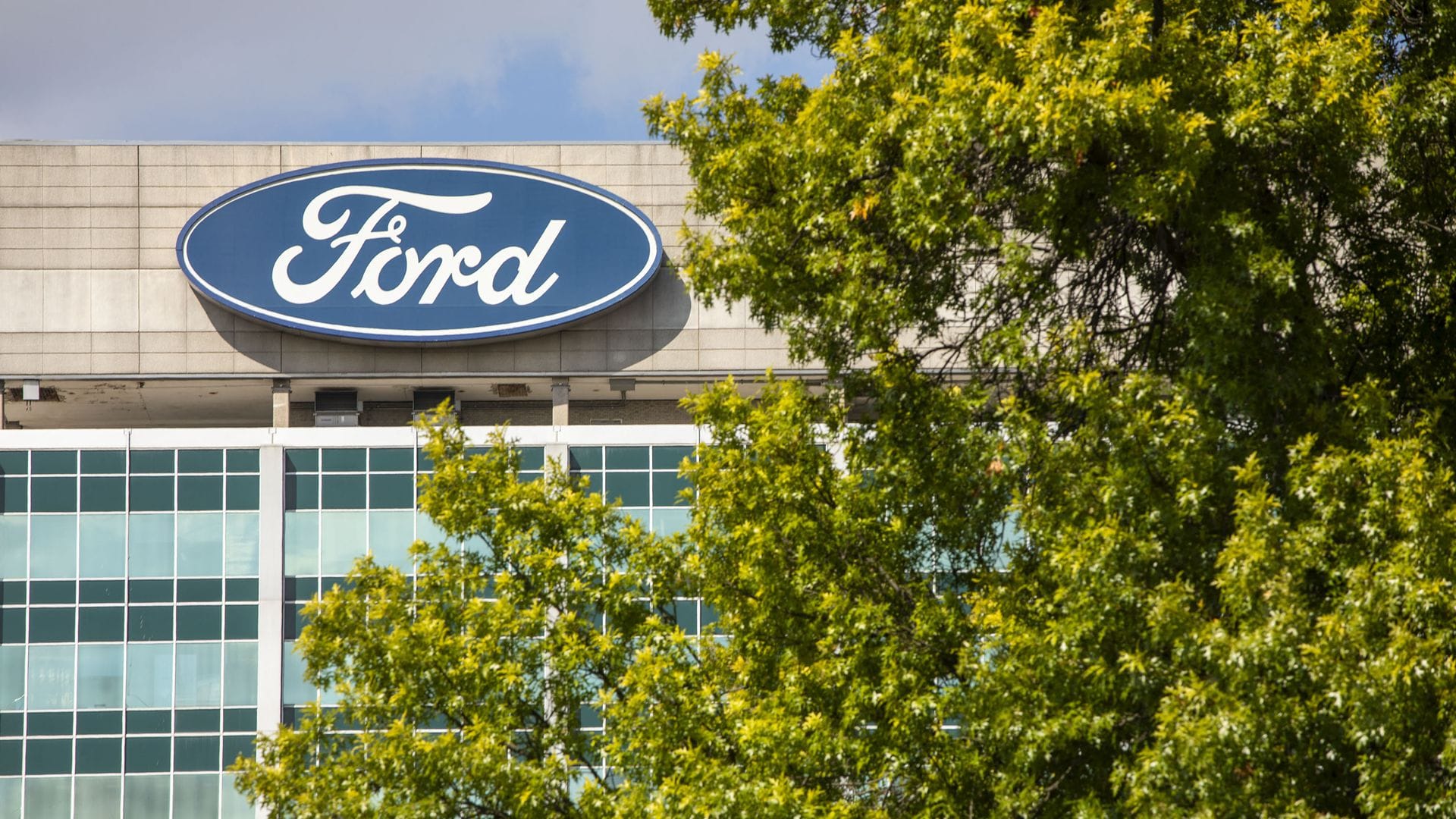 Ford streicht bis zu 1.000 Stellen in Köln.