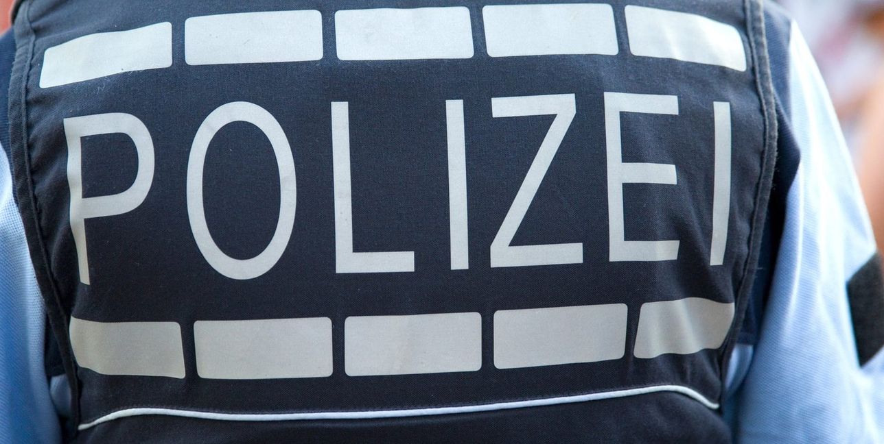 Die Polizei bittet um Hinweise.