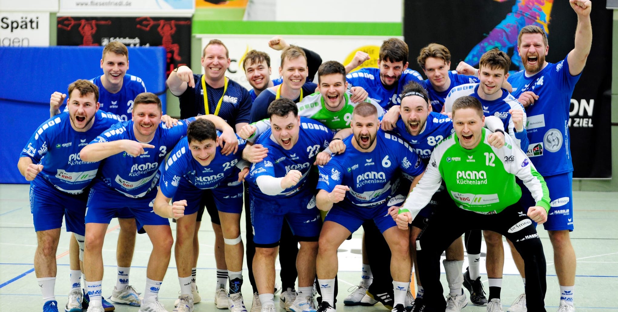 Derbysiege machen doppelt Spaß: Die Handballer der HSG Böblingen/Sindelfingen 2 feiern den 28:27-Erfolg gegen den SV Magstadt.