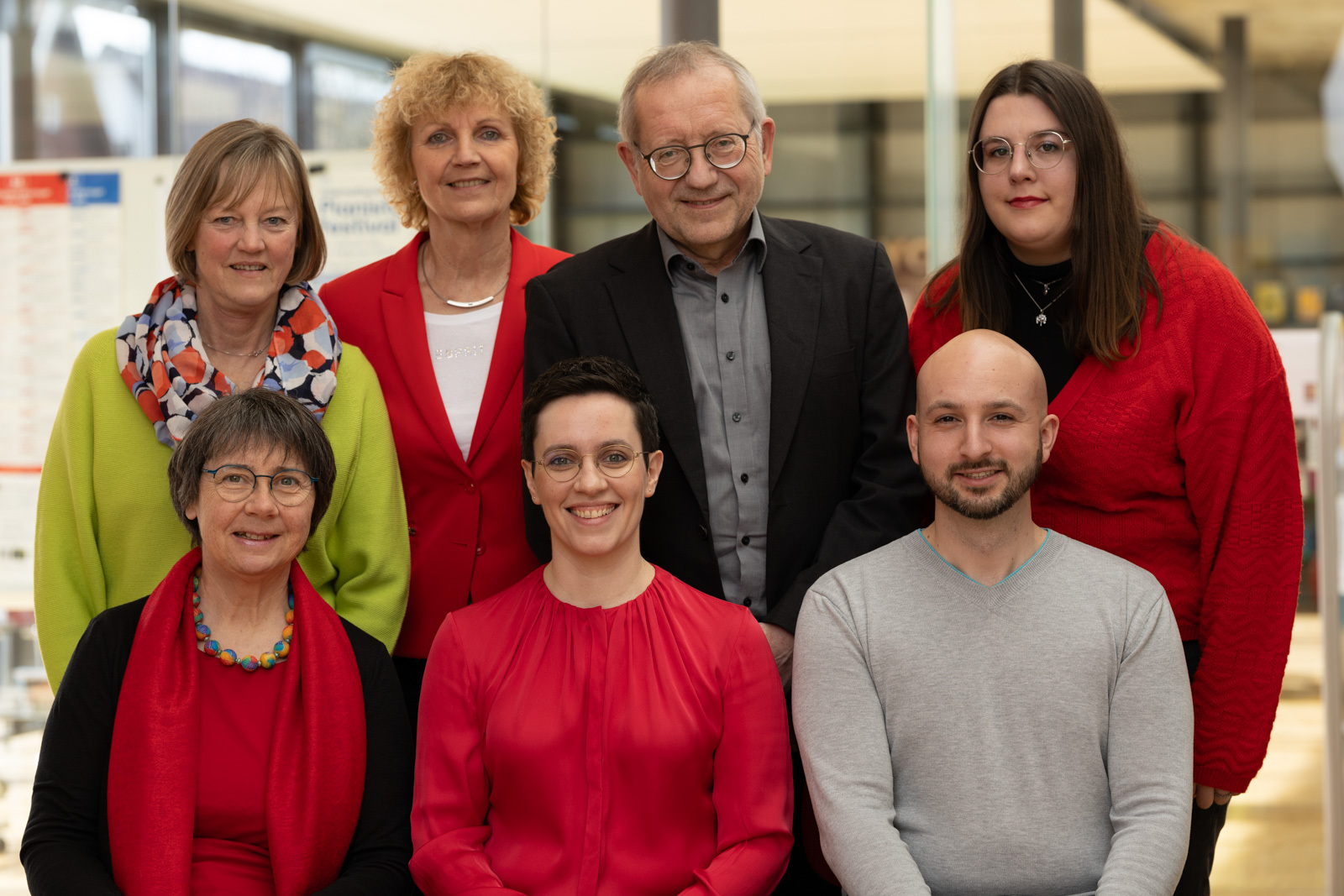 Heidrun Rohse, Anna Walther, Ferdinando Puccinelli (vorne von links), Sabine Greitzke, Helga Göpfert, Norbert Weinmann, Merle Heesen.. Bild: Knoblauch