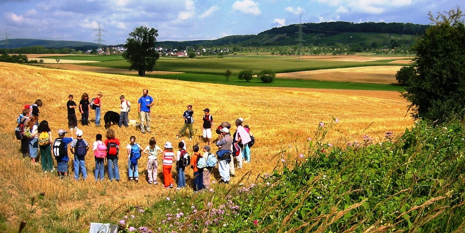 Das Programm richtet sich an alle Altersgruppen von Schulkindern über Familien bis zu Rentnern.