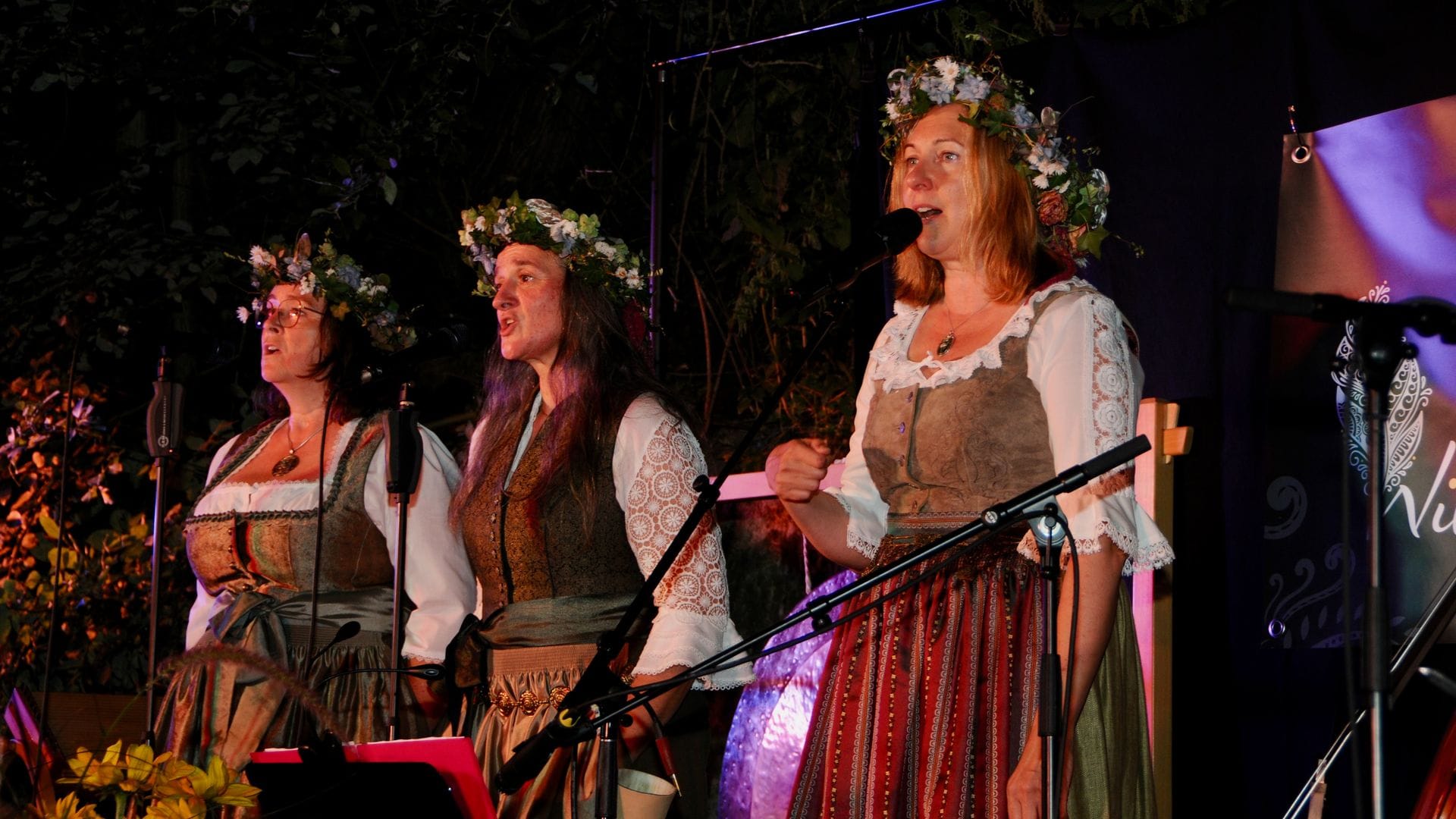 Die Sängerin und Jodellehrerin Sonja Morgenegg (rechts) aus dem Kanton Thurgau bezeichnet sich als "Wildjodlerin".