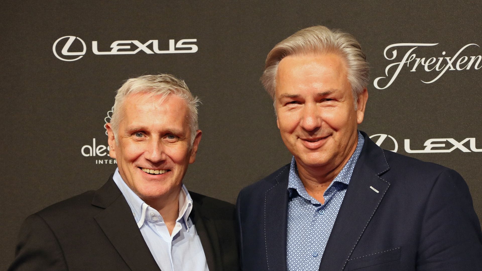 Klaus Wowereit und sein langjähriger Partner Jörn Kubicki im Jahr 2015. Kubicki starb 2020. (Archivbild)