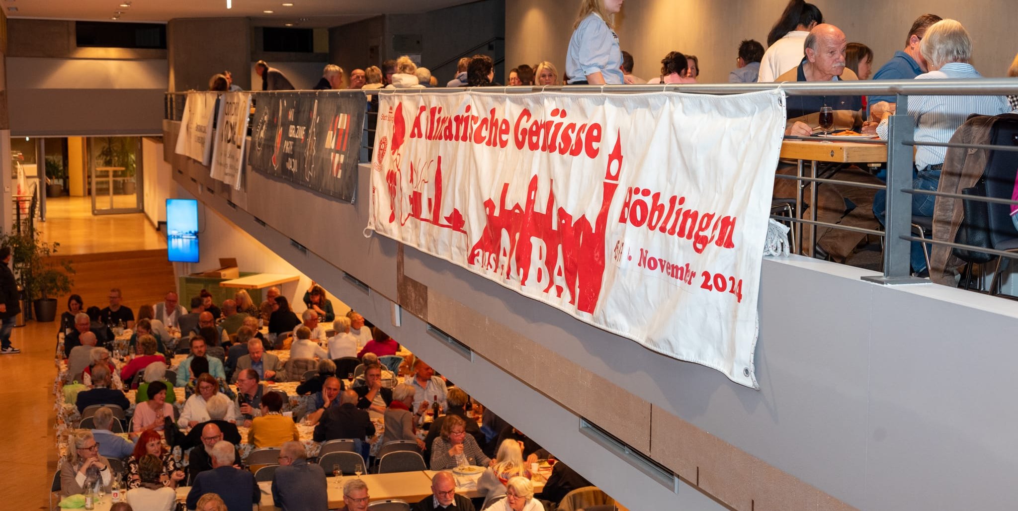 Auch im Foyer wurde geschlemmt.