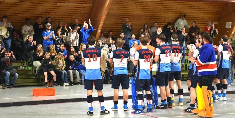 Dank der SVB-Spieler an die vielen mitgekommenen Fans.