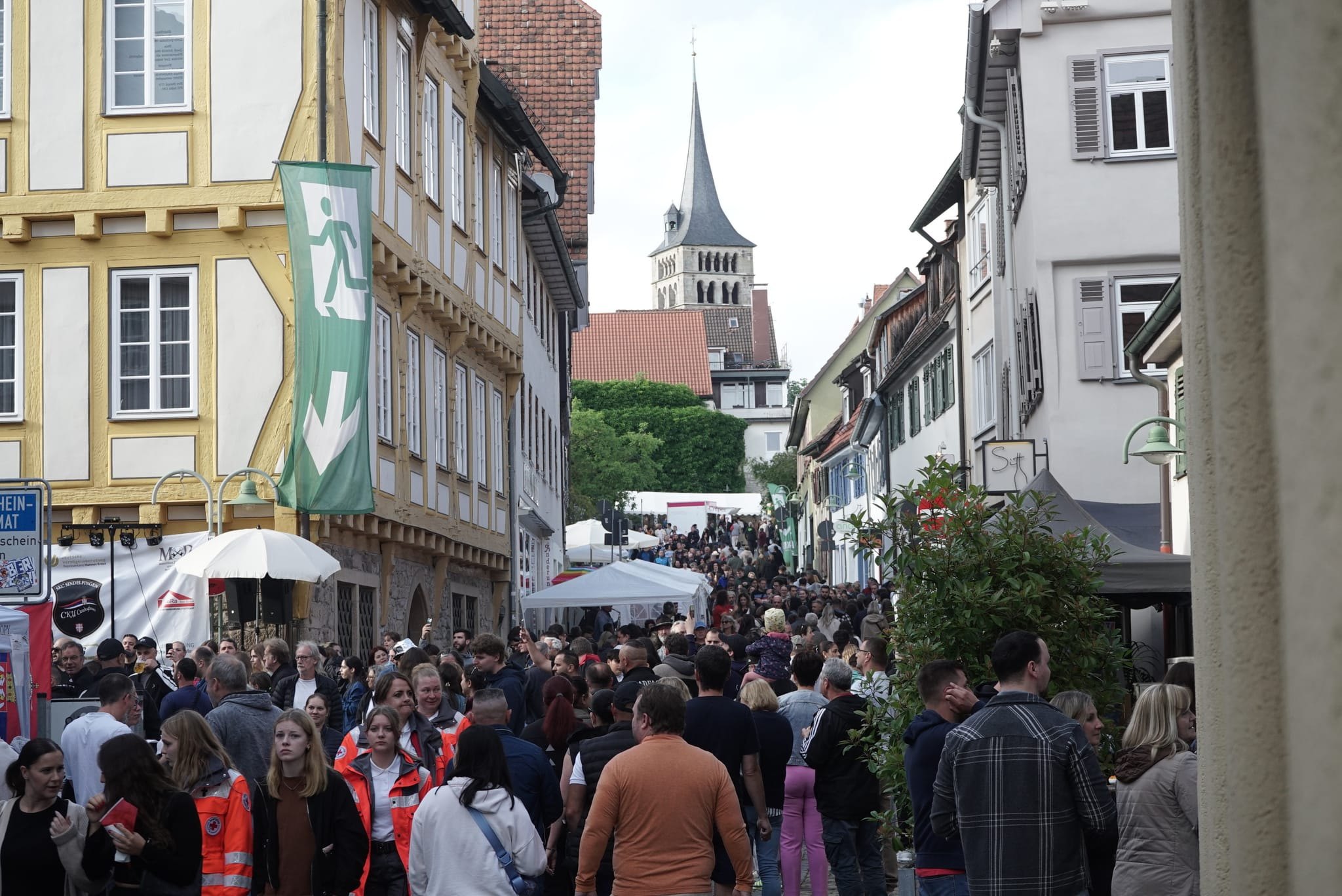 Auf dem Internationalen Straßenfest 2026 treffen wieder Kultur, Musik und Kulinarik aus aller Welt zusammen.