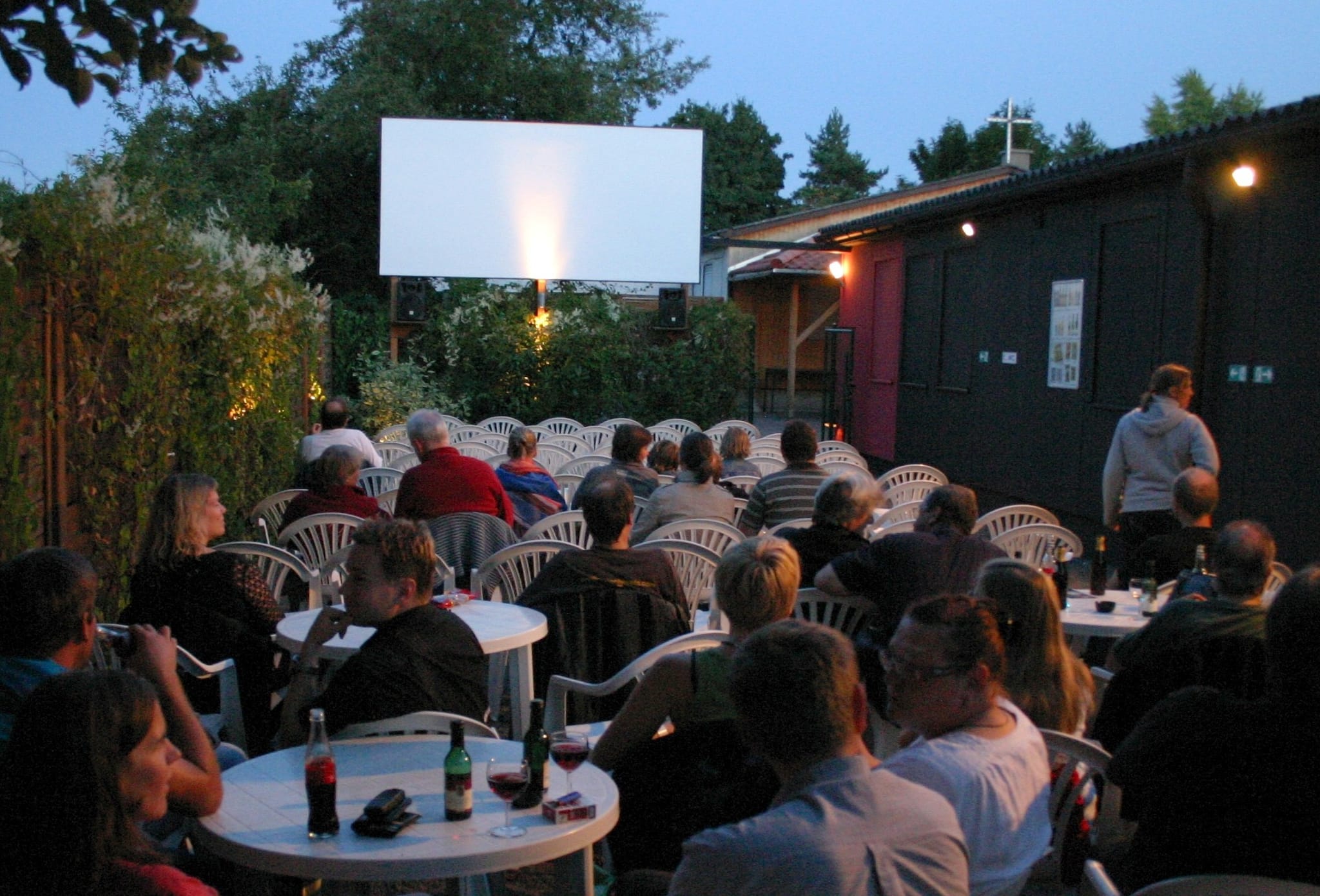 Das Wetter passt dieser Tage fürs Freilicht-Kino - meistens.