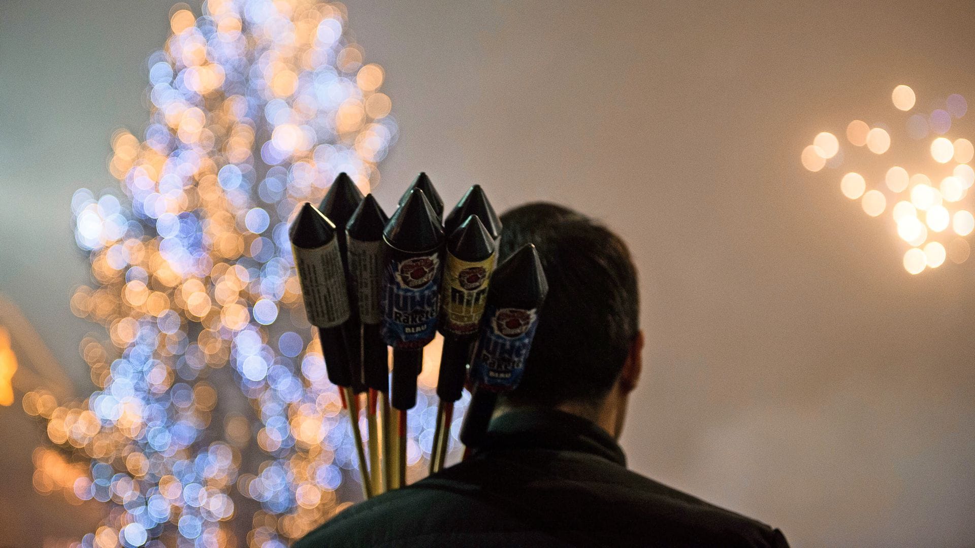 Die meisten Menschen in Deutschland wollen inzwischen auf Feuerwerkskörper an Silvester verzichten (Archivfoto).