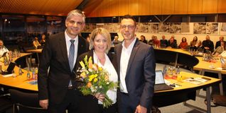 Bürgermeister Iannis Delakos, Tatjana und Jean-Rémy Planche.