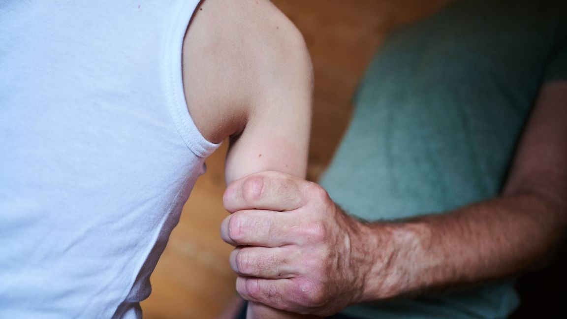 Laut Kriminalstatistik bearbeitete die Polizei im vergangenen Jahr 16.354 Fälle von sexuellem Missbrauch von Kindern. (Symbolbild)