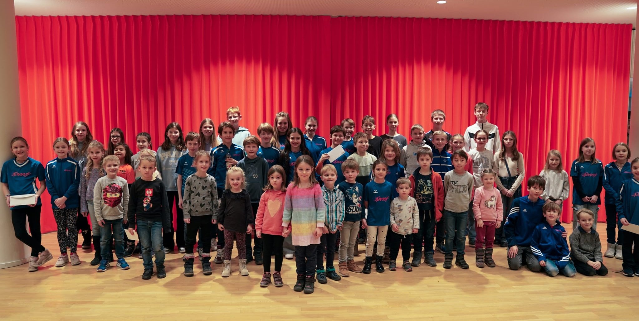 Gemeinsam mit ihren Familien feierten die Gewinner ihre sportlichen Erfolge im Sparkassen-Forum in Böblingen.
