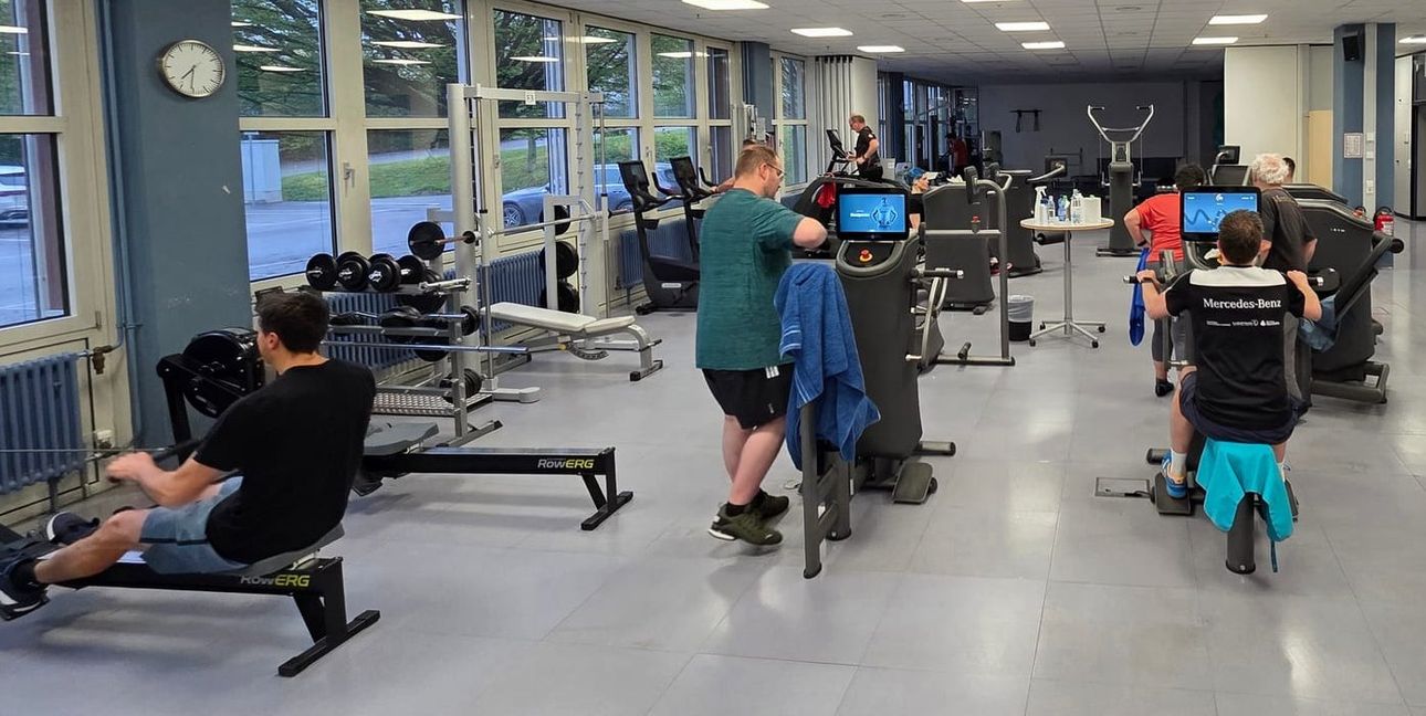 Früh am Morgen ist was los auf der Trainingsfläche.