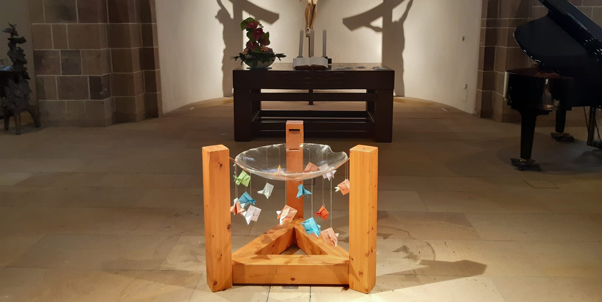 Das einstige Geschenk der katholischen Kirchengemeinde Sankt Maria zur Einweihung der Evangelischen Versöhnungskirche auf dem Goldberg ist beweglich.