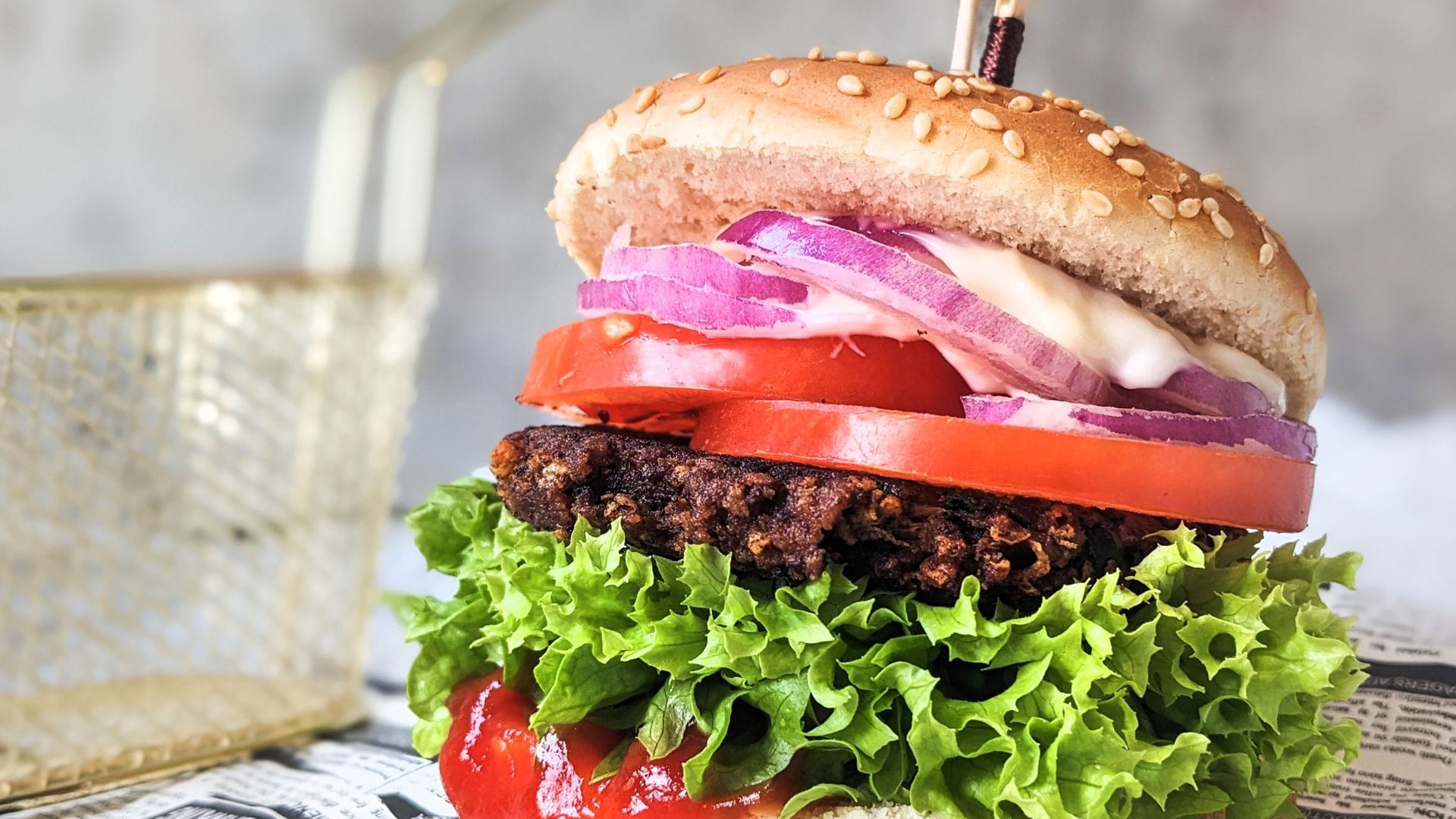 Ein Namensverbot für den „Veggie-Burger“ ist vom Tisch, andere Namen sind künftig aber verboten.