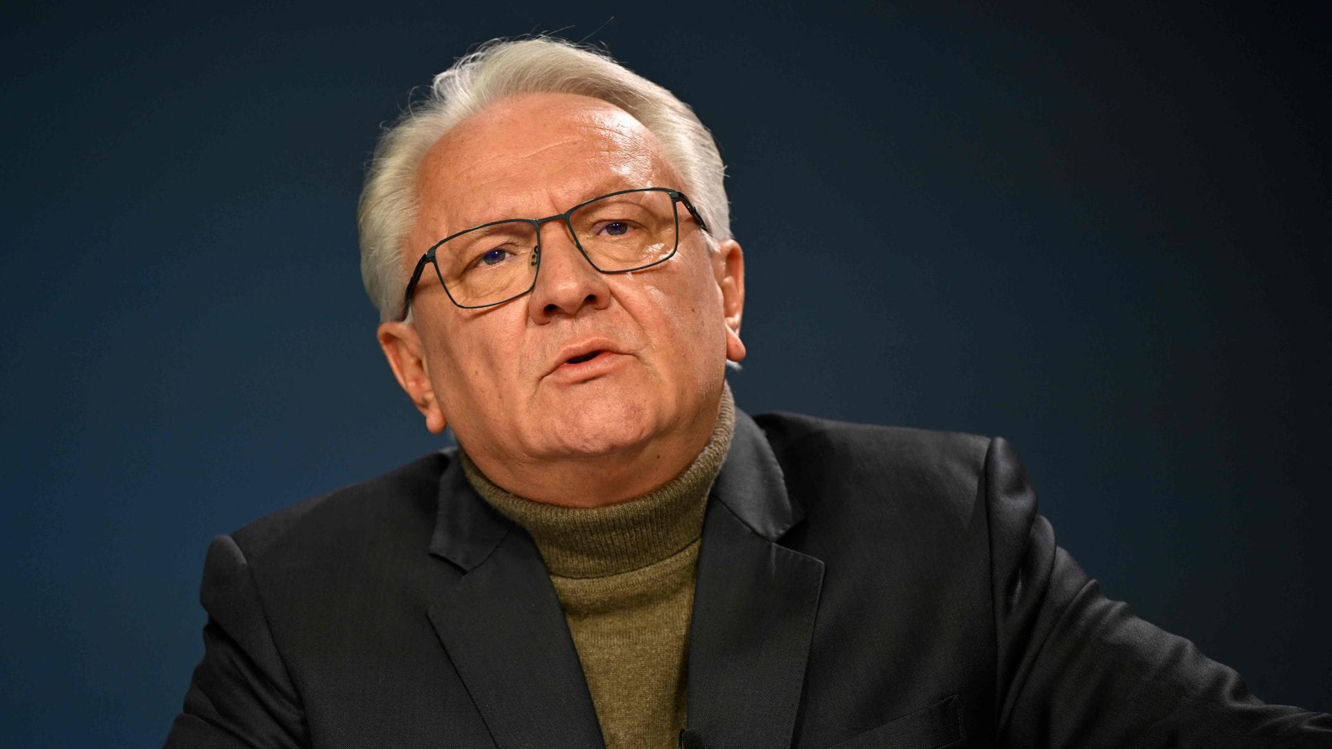 Rheinmetall und sein Chef Armin Papperger werden auf der Hauptversammlung am Dienstag das Erobern weiterer Geschäftsfelder ankündigen – dennoch ziehen sich Anleger zurück.