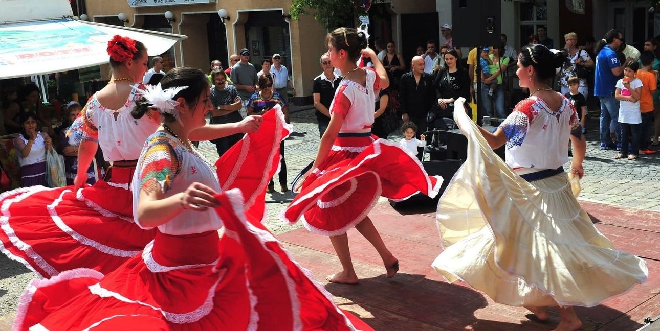 Internationale Folklore gehört von Anfang an zum Sindelfinger Straßenfest.