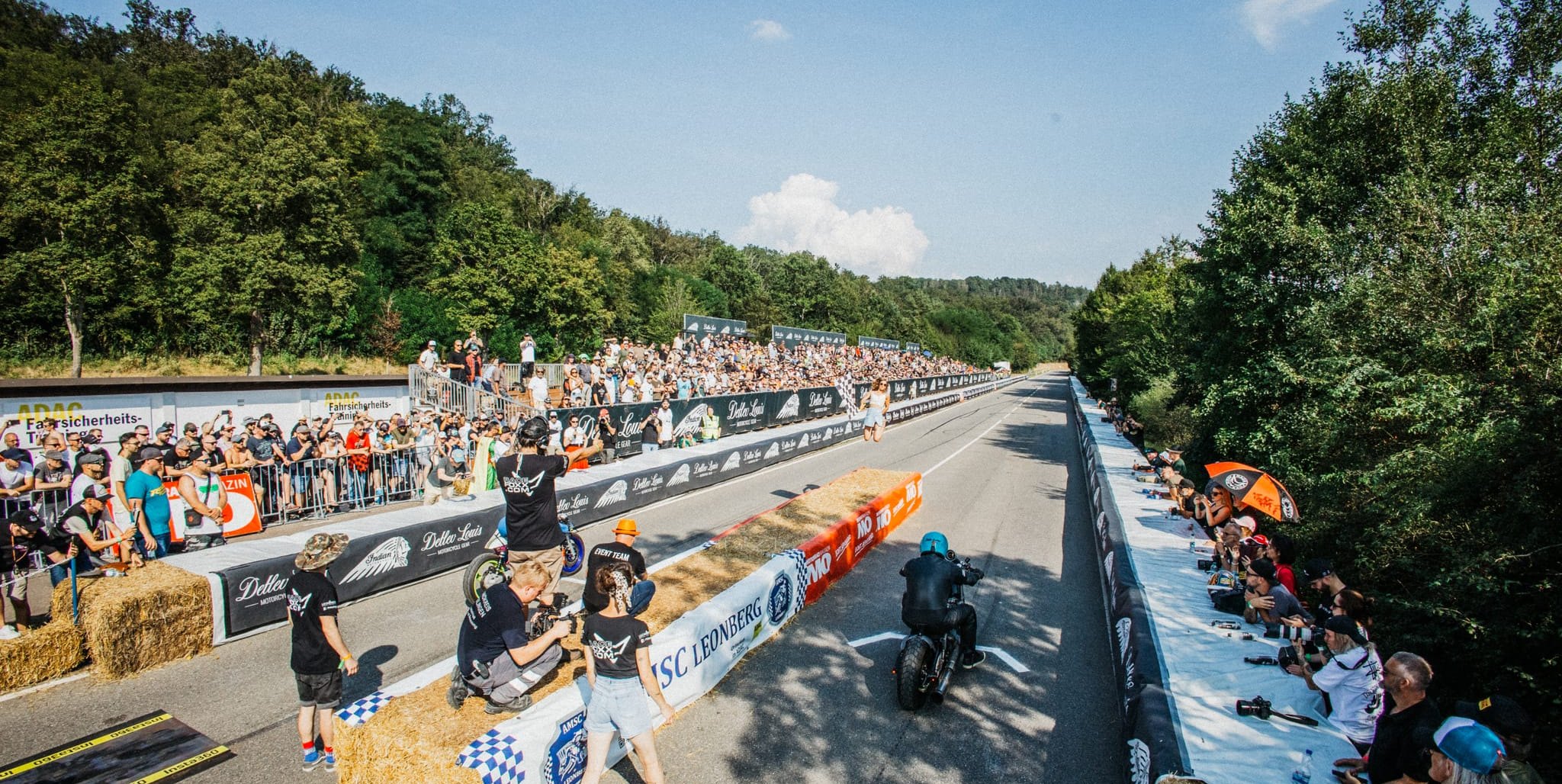 Am Glemseck röhren die 
Motoren.
