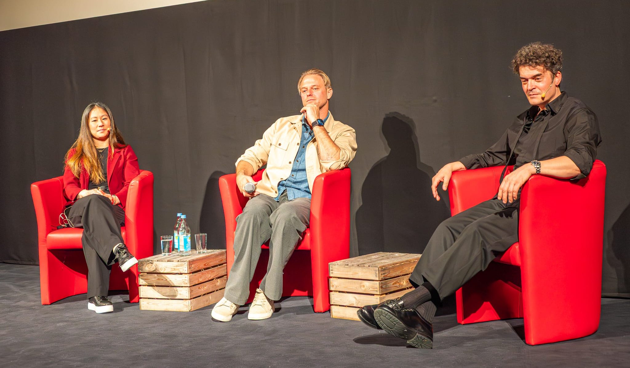 Kim Bui, Timo Hildebrand und Volker Siegle im Gespräch mit dem Publikum.
