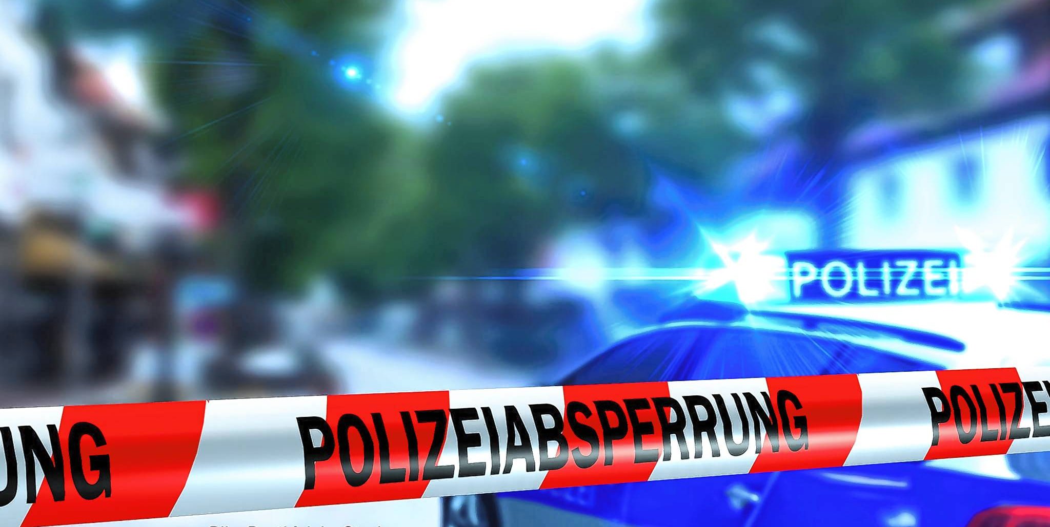 Der Jugendliche wurde leicht verletzt ins Krankenhaus gebracht.