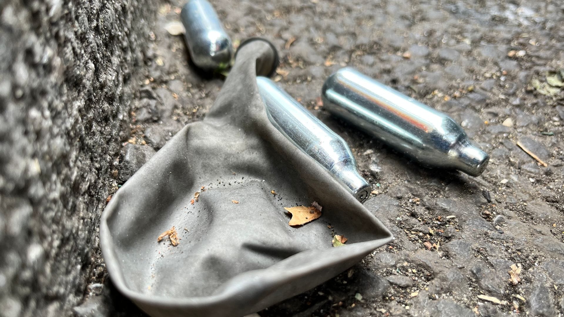 "Lachgas ist kein Spiel und keine harmlose Partydroge, sondern ein hohes Risiko für die Gesundheit", sagt die Bundesgesundheitsministerin. (Symbolbild)