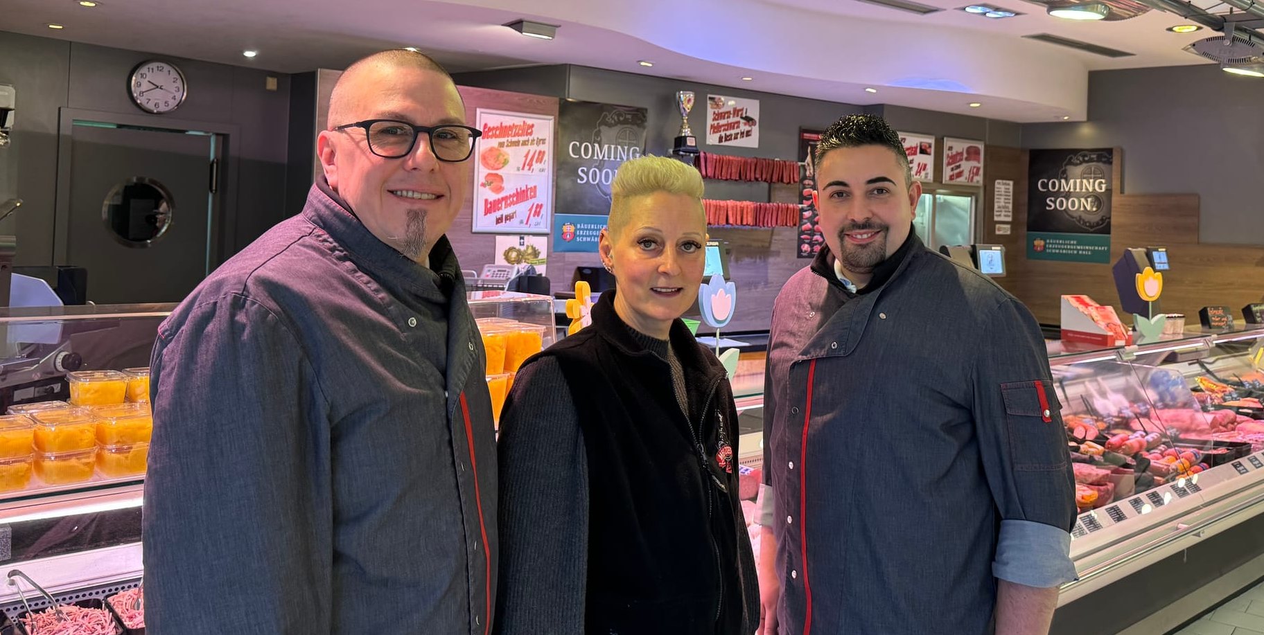 Die Geschäftsführer der Fleischerei Lipp: Alexander Knote, Birgit Lipp-Knote und Angelo Brighina.Bild: z
