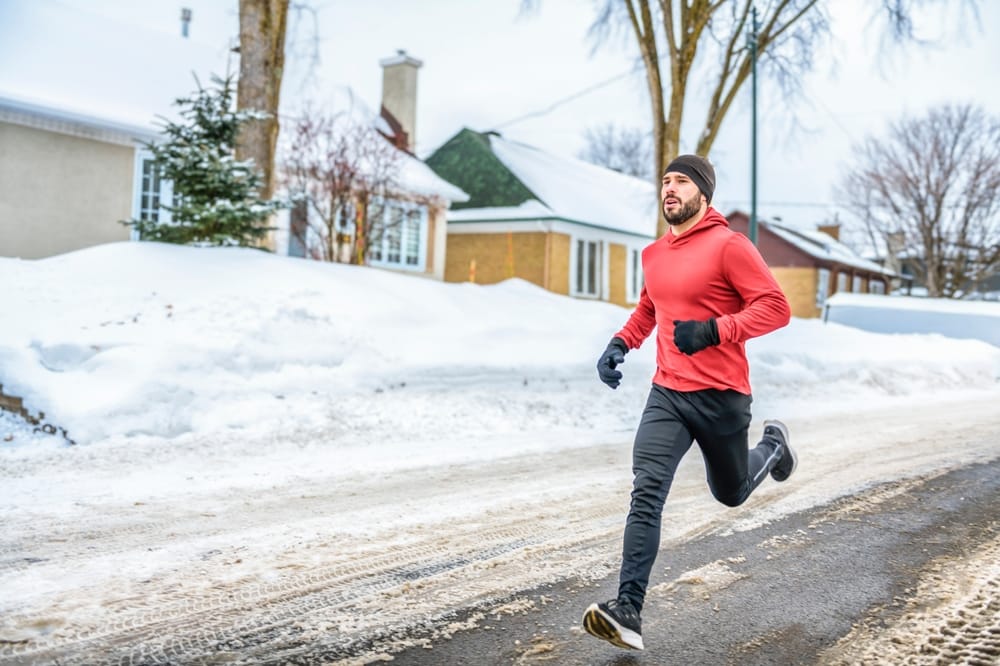 Erfahren Sie, was die Gründe für Husten nach dem Joggen sind & hilfreiche Tipps, was man dagegen tun kann.