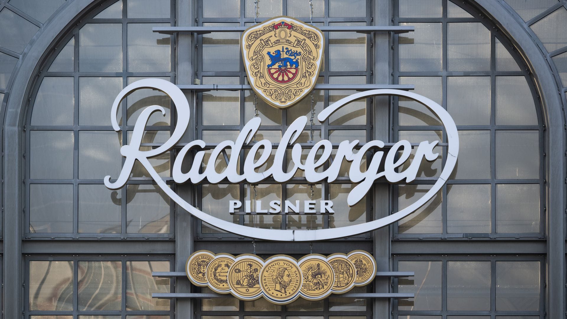 Die Radeberger-Gruppe ist die Nummer eins in Deutschland, weltweit reicht das für Rang 25. (Archivbild)