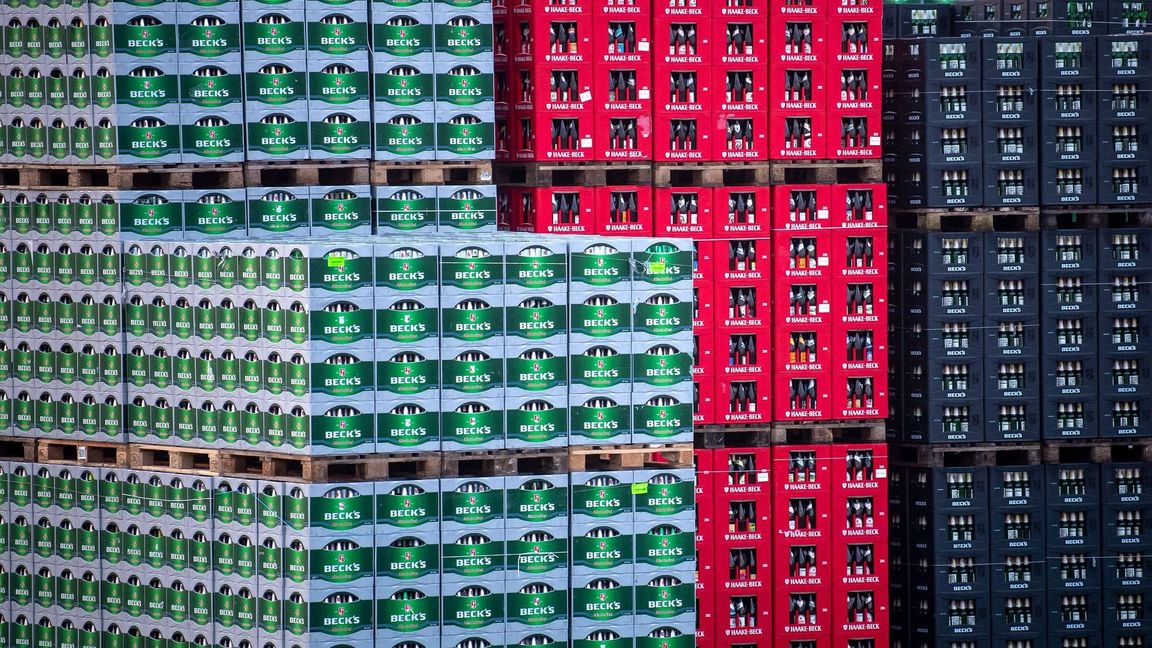 Auch Beck's gehört zum belgischen Brauereiriesen AB Inbev. (Archivbild)