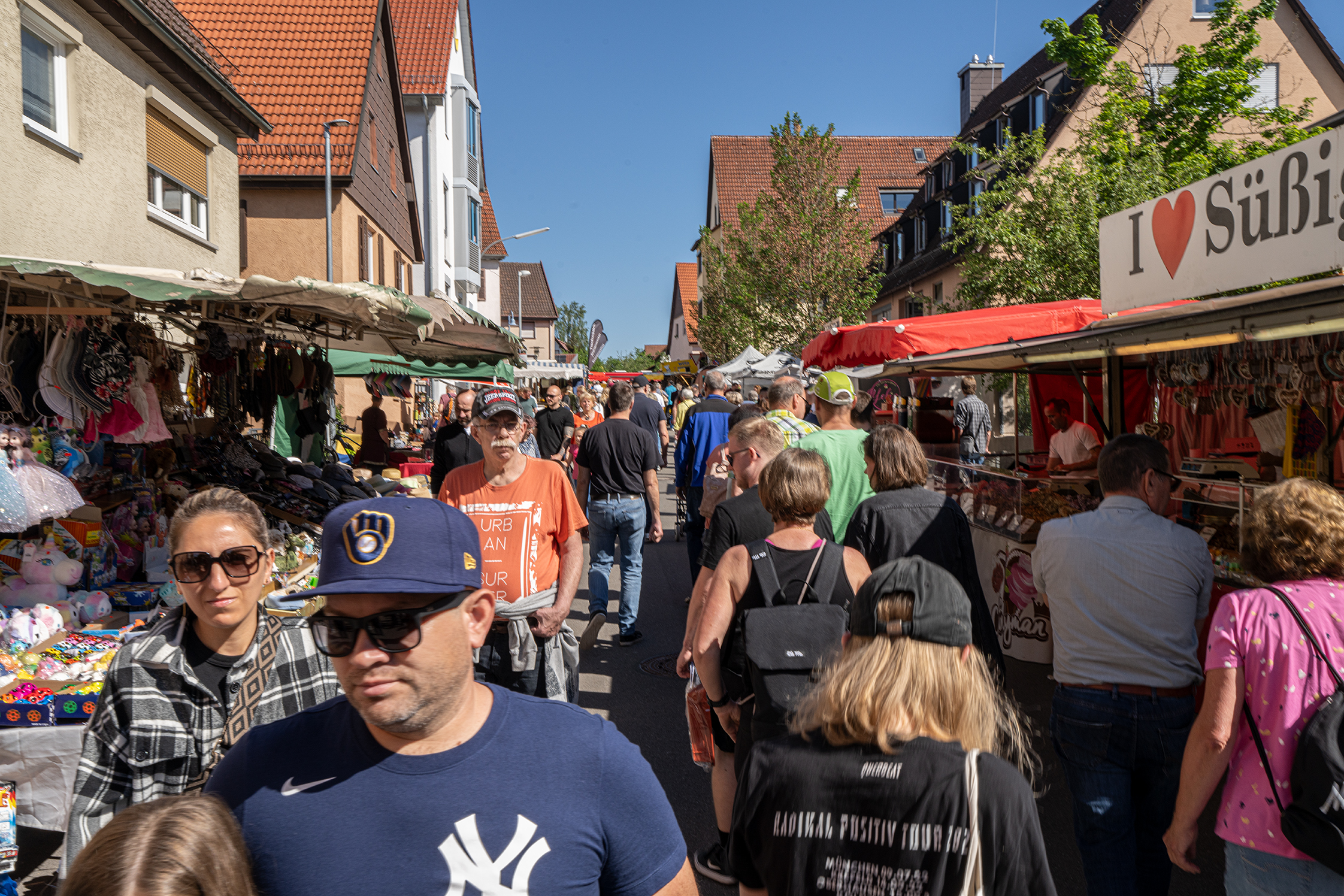 Sehr gut besucht war der Ehninger Pfingstmakt bei sommerlichem Wetter an Pfingstmontag.