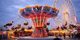 Bunter Rummelspaß für die ganze Familie auf dem Flugfeld. 	Bild: Staber/A