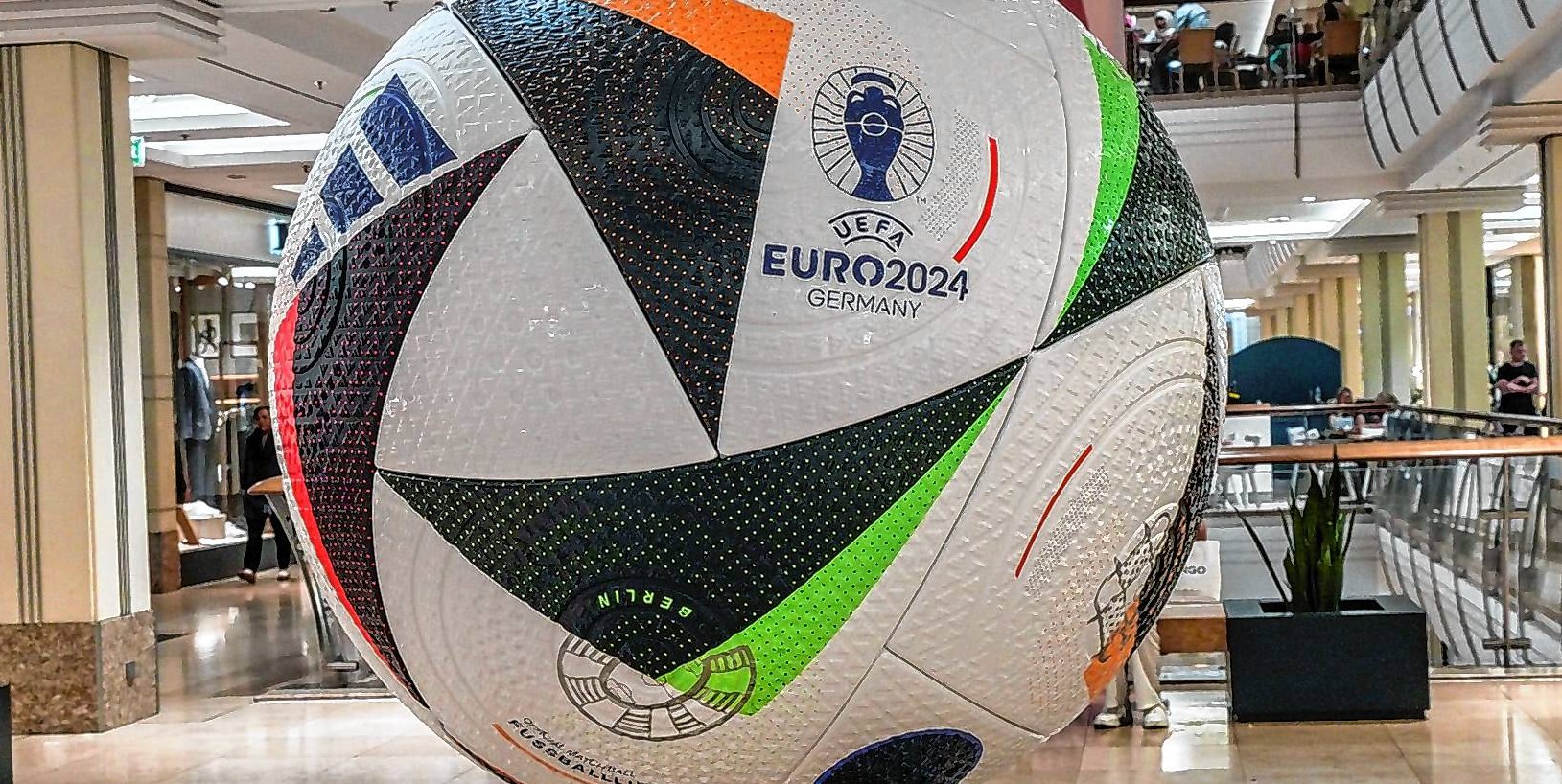 Ab Freitag rollt der Ball bei der Fußball-EM, das Tippspiel der SZ/BZ ist bereits online.