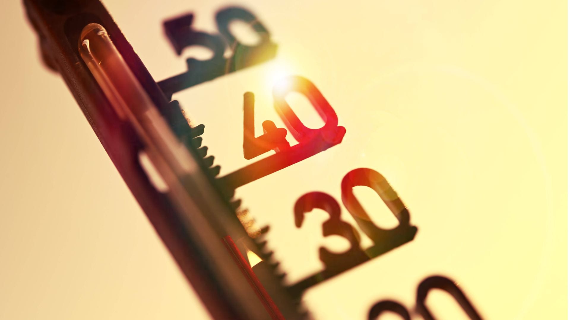 Tatsächlich ging der DWD zuvor von 1,9 Grad mehr seit 1881 aus. Doch die Berechnungsweise, die zu dieser Zahl führte, sei von der Realität überholt, sagen Klimaforscher.