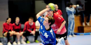 Lea Matziol und die HSG Böblingen/Sindelfingen lösen die Pflichtaufgabe.