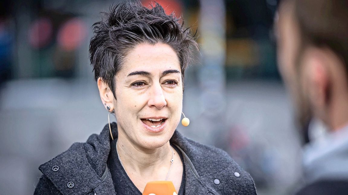 Moderatorin Dunja Hayali zieht sich vorerst aus sozialen Medien zurück. (Archivbild)