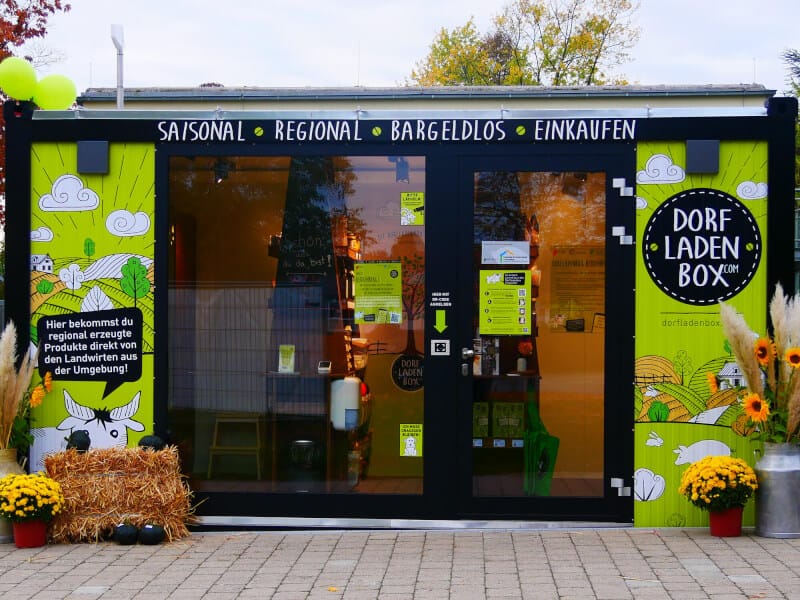Einkaufen und regionale Erzeuger unterstützen ist in der Dorfladenbox möglich.