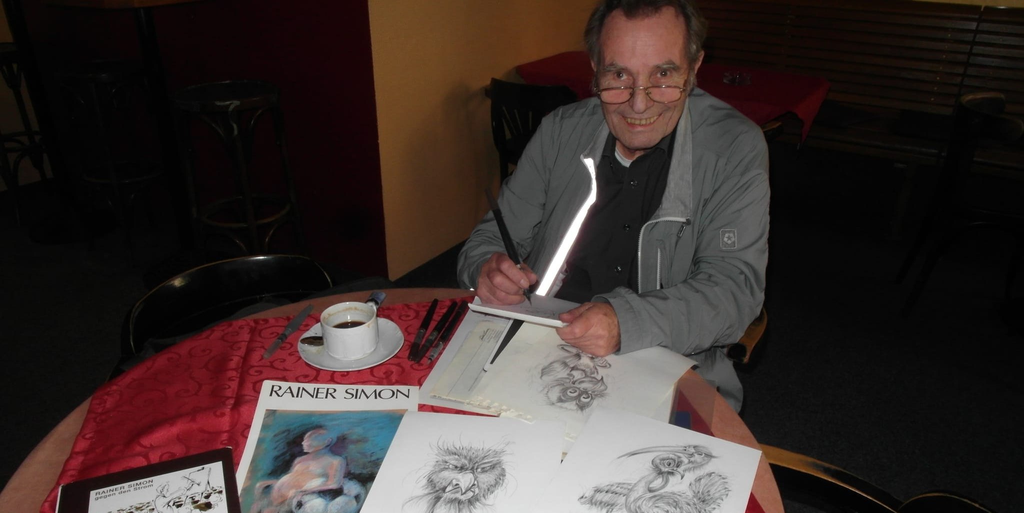 Am 14. Mai ist der Dagersheimer Grafikdesigner, Illustrator, Karikaturist, Cartoonist und Maler Rainer Simon 80 Jahre alt geworden.
