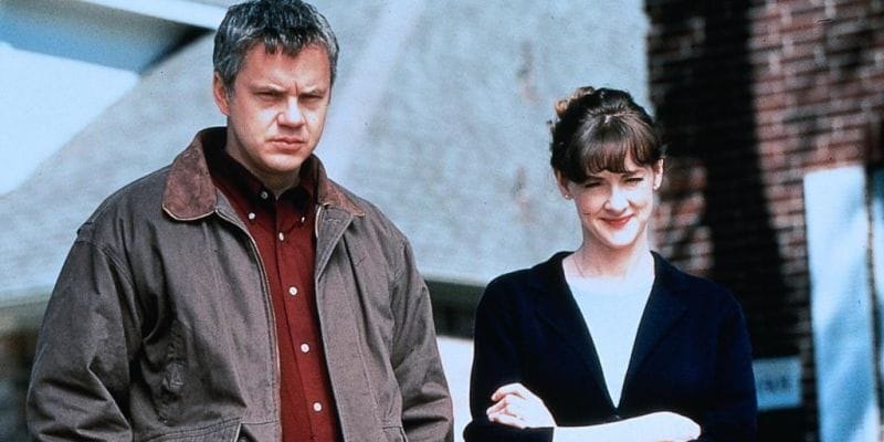 Die neuen Nachbarn: Tim Robbins und Joan Cusack in „Arlington Road“.