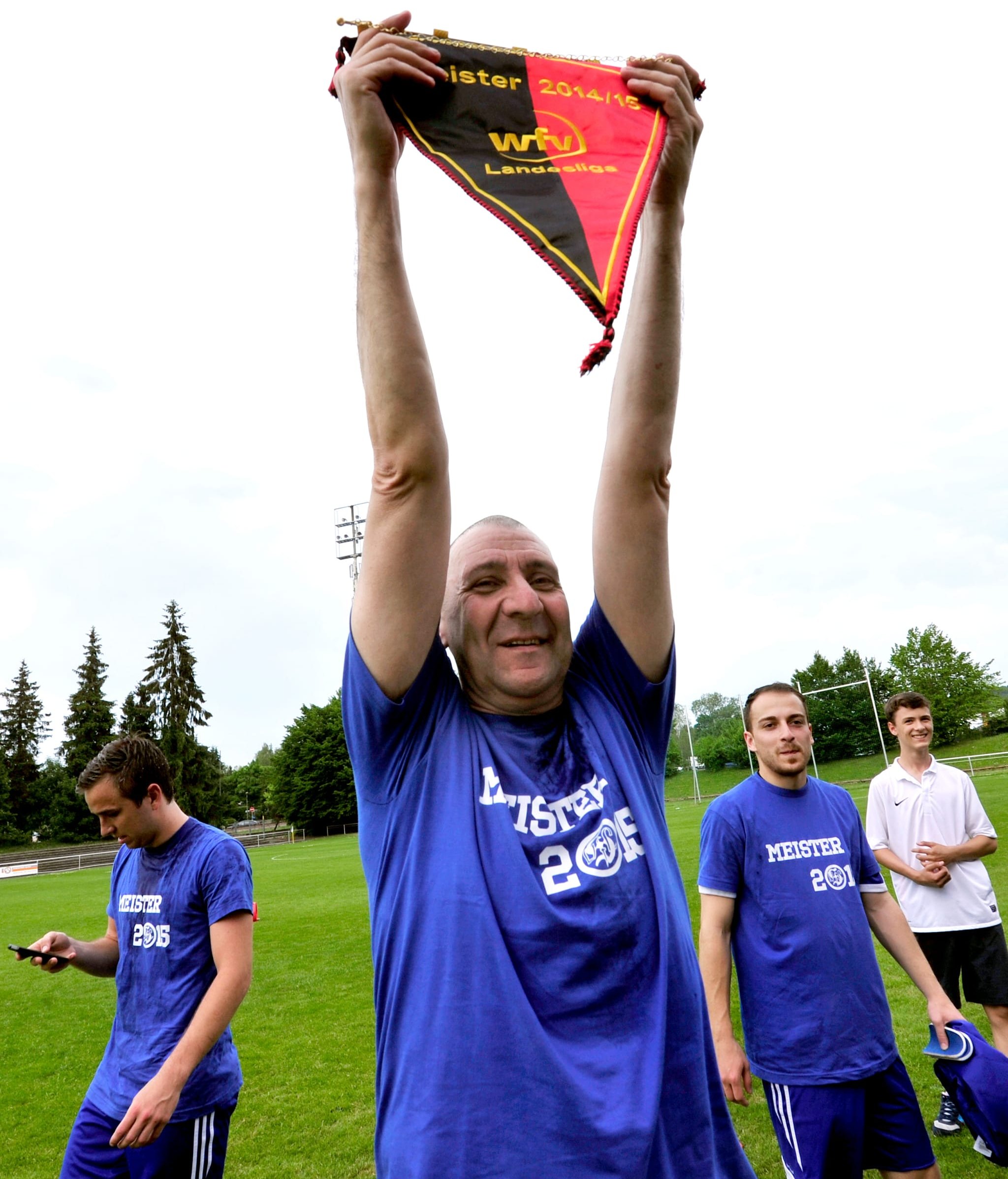 2015 bejubelte Wolfgang "Mecki" Sturm die Landesliga-Meisterschaft und den VfL-Aufstieg in die Verbandsliga.