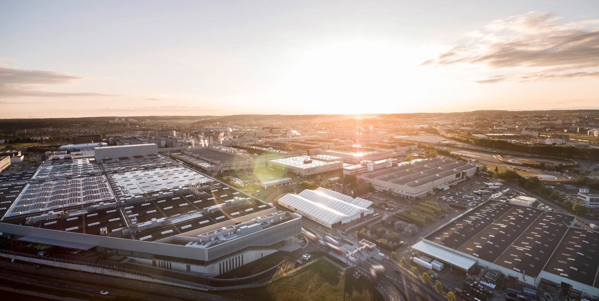 Eines der Symbole für die in die Zukunft gewandte Wirtschaft im Kreis Böblingen ist die hochmoderne Factory 56 von Mercedes-Benz in Sindelfingen. Die große Frage ist: Wie bleibt der Kreis Böblingen wirtschaftlich führend?